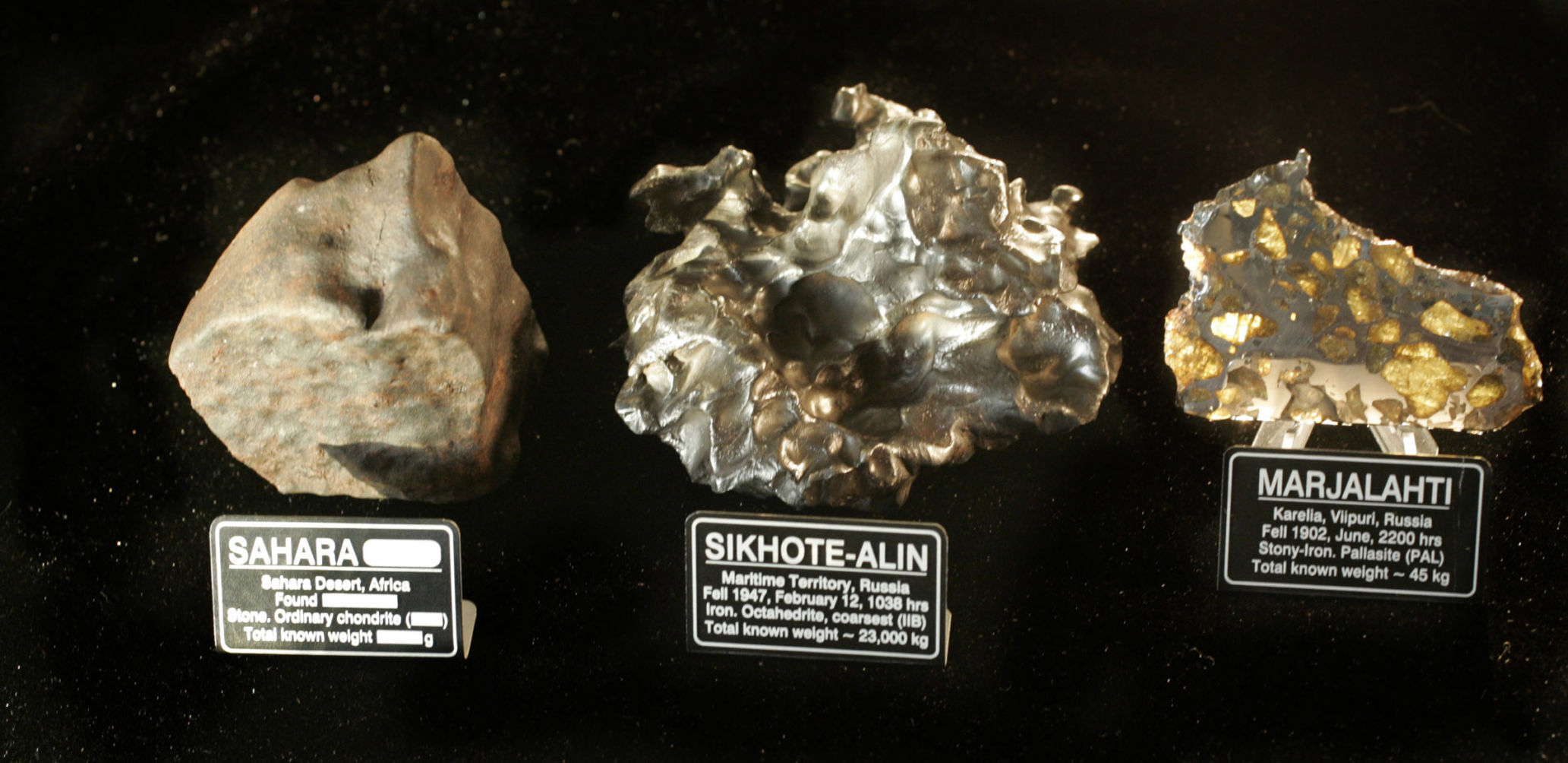 Lunar meteorites